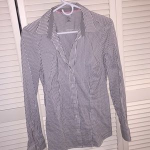 H&M fitted gray stripped button down. Size 10.